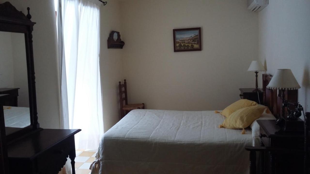 El Sester Bed and Breakfast La Torre de les Maçanes  Habitación foto